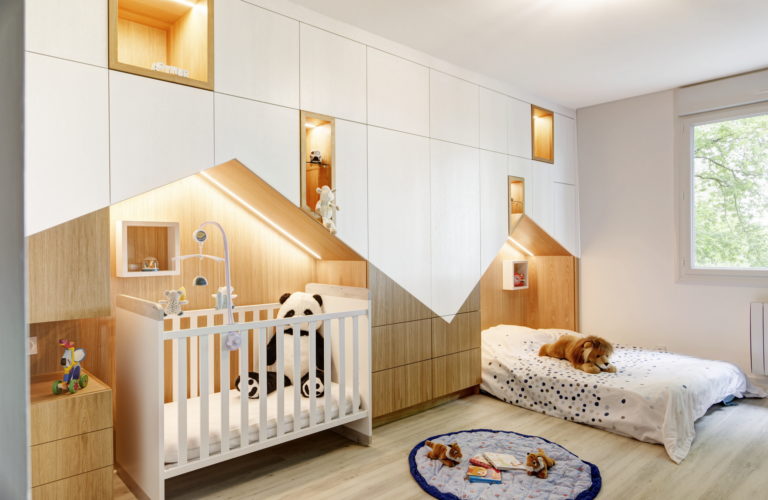 AGENCEMENT-CHAMBRE-ENFANT-SUR-MESURE-BOIS-CHÊNE-LE-MANS-PARIS-SARTHE-ÉBÉNISTE